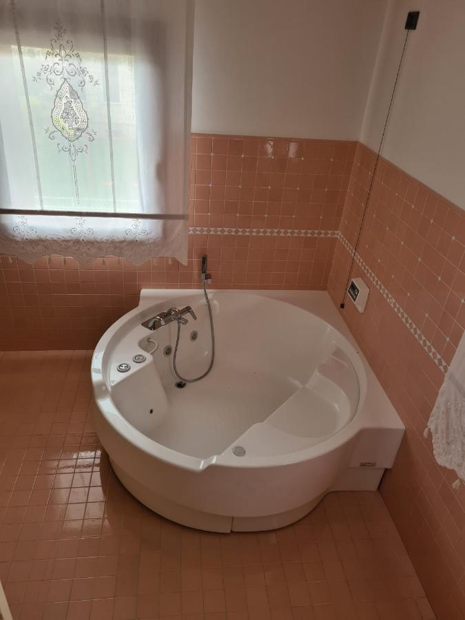 Bed & Breakfast Rezzonico Bassano del Grappa Exterior photo